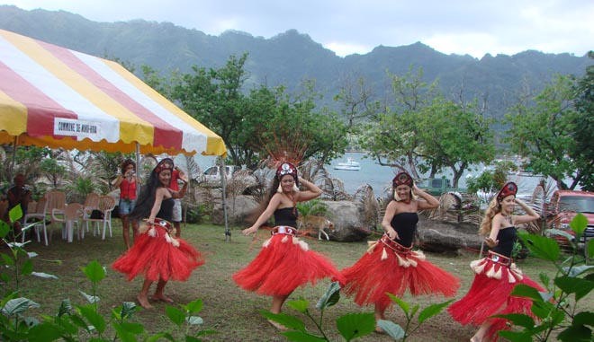 Marquesan dancers perform © BW Media